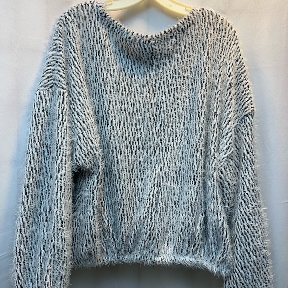 Navy & white sweater - Picture 2 of 5